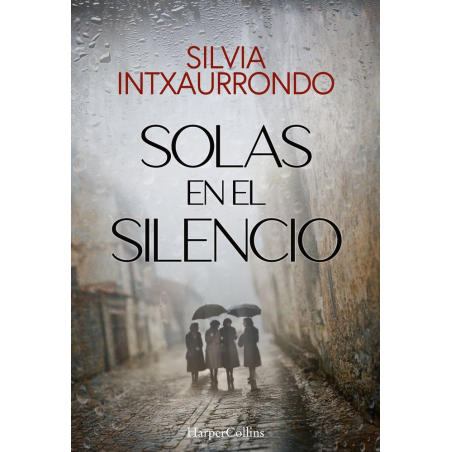 SOLA EN EL SILENCIO