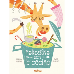 MARCELINA EN LA COCINA